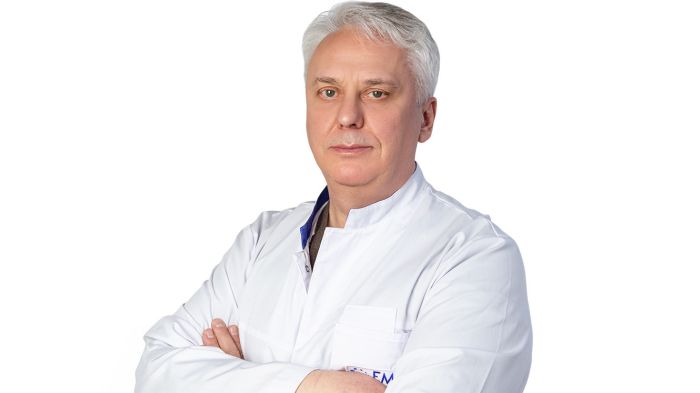Профессор Михаил Каабак возглавил хирургическую клинику ЕМС