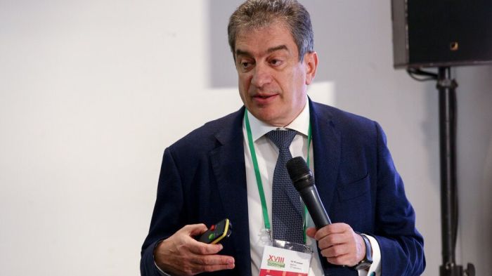 Гендиректор «Мать и дитя» вошел в рейтинг долларовых миллиардеров Forbes