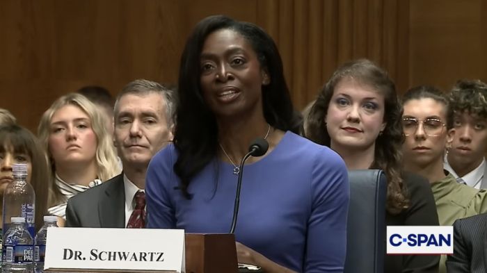 Сенат США утвердил нового директора CDC