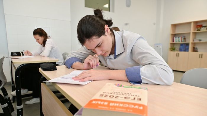 Установлены пороговые баллы ЕГЭ для поступления в медвузы в 2026 году