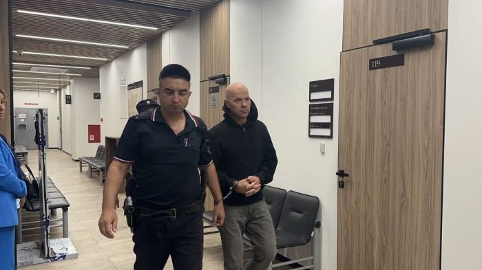 Директора обещавшей вылечить аутизм клиники отправили в СИЗО