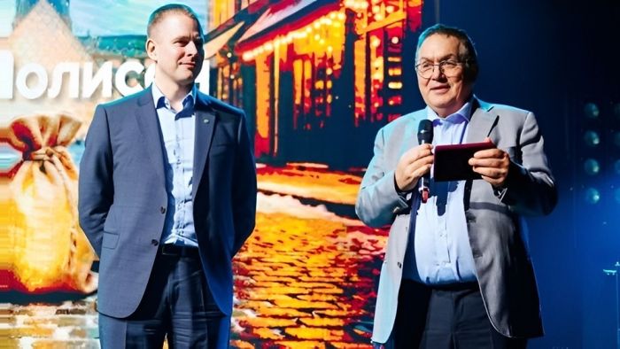 Двум сотрудникам НТФФ «Полисан» присвоены почетные отраслевые звания