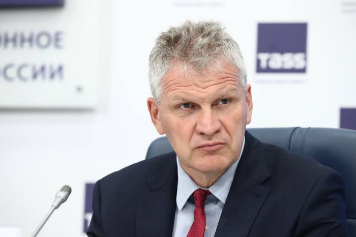 Депутат Куринный попросил пересмотреть многомиллионные штрафы для выпускников медвузов