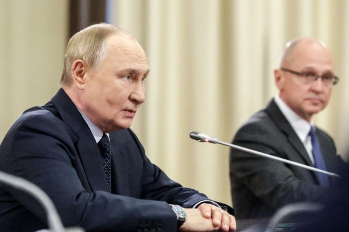 Путин назвал распределение выпускников медвузов возможным решением проблемы с кадрами   