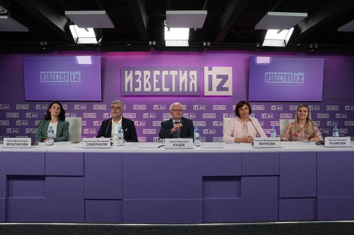 Дефицит специалистов замедляет создание базы генетических данных россиян