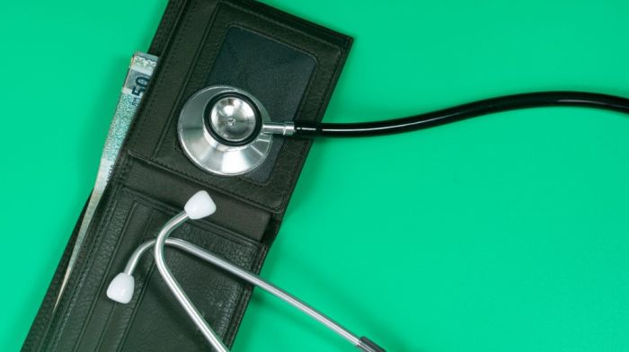 Руководители не выполнивших госзадание федеральных медцентров Минздрава РФ получали премии