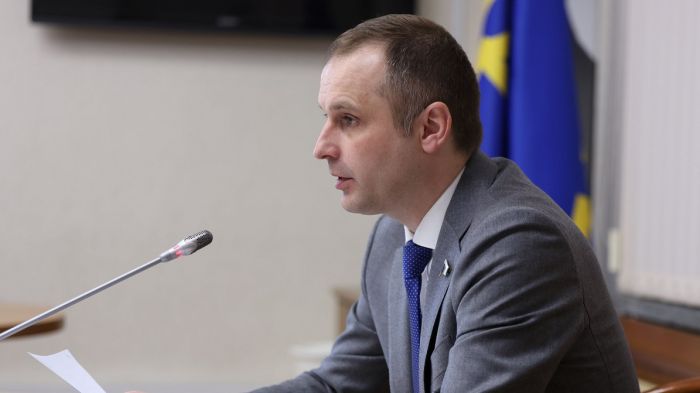 Депутат Сергей Леонов попросил не запрещать врачам вести личные соцсети